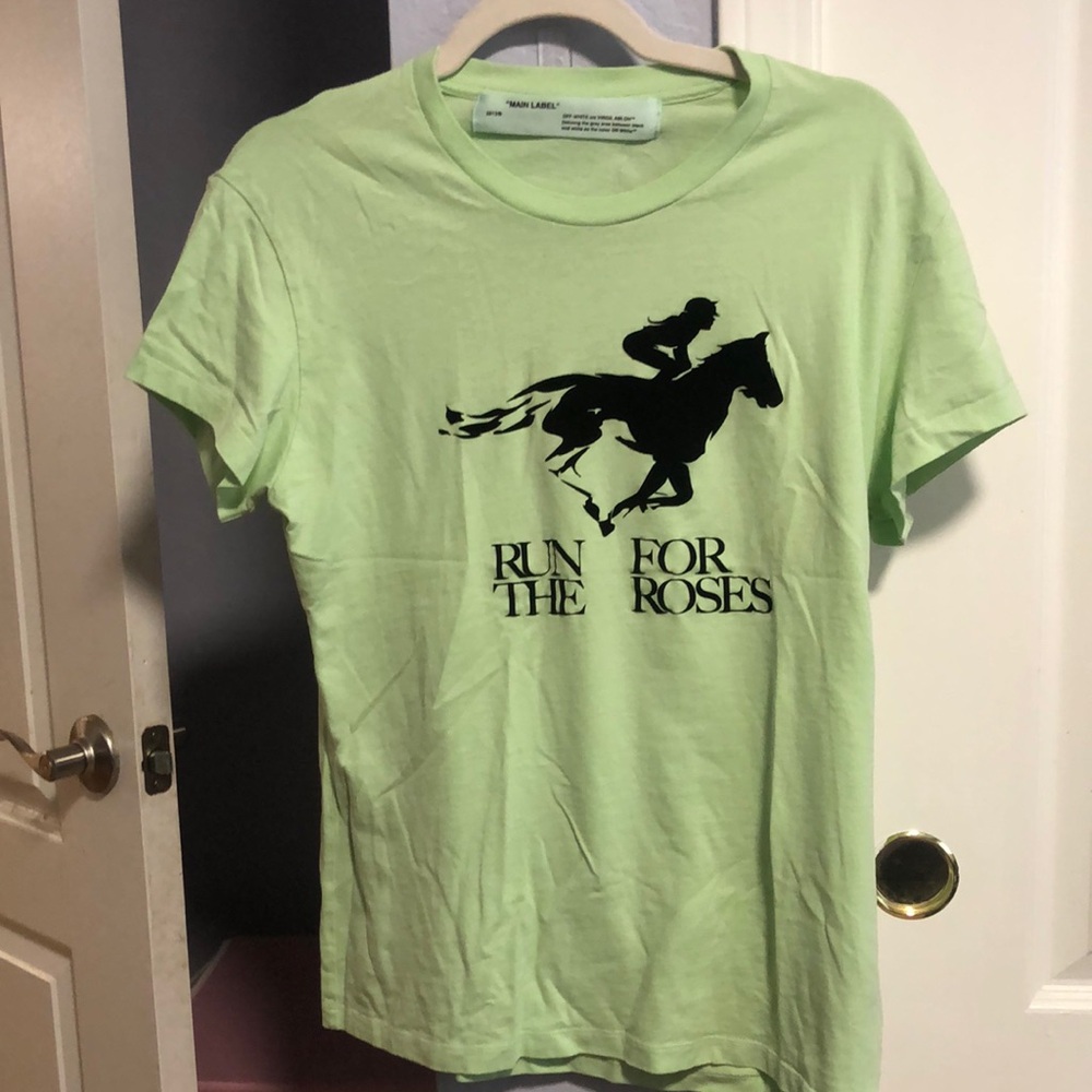 Off-white woman’s tee size L